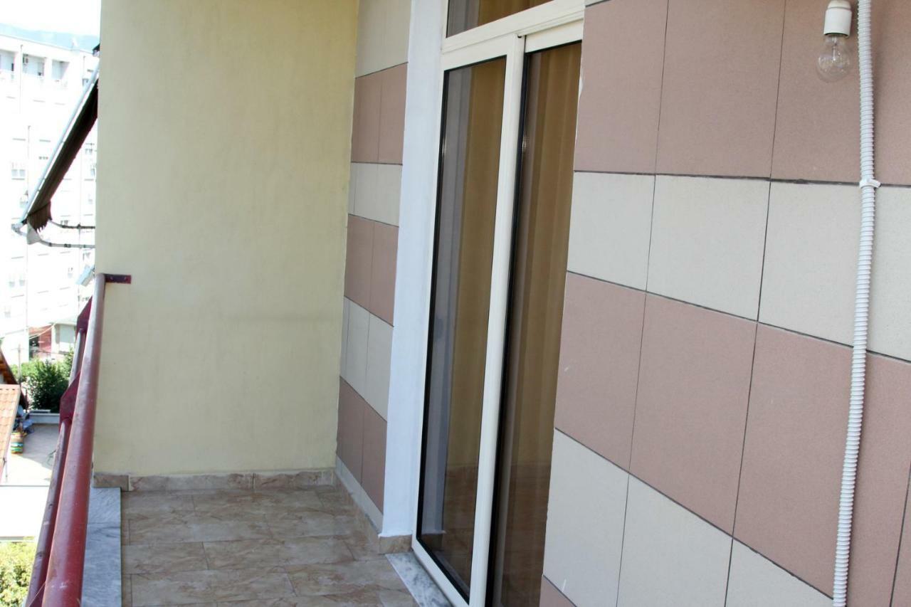 Fiqe Rental Tirana Exterior photo